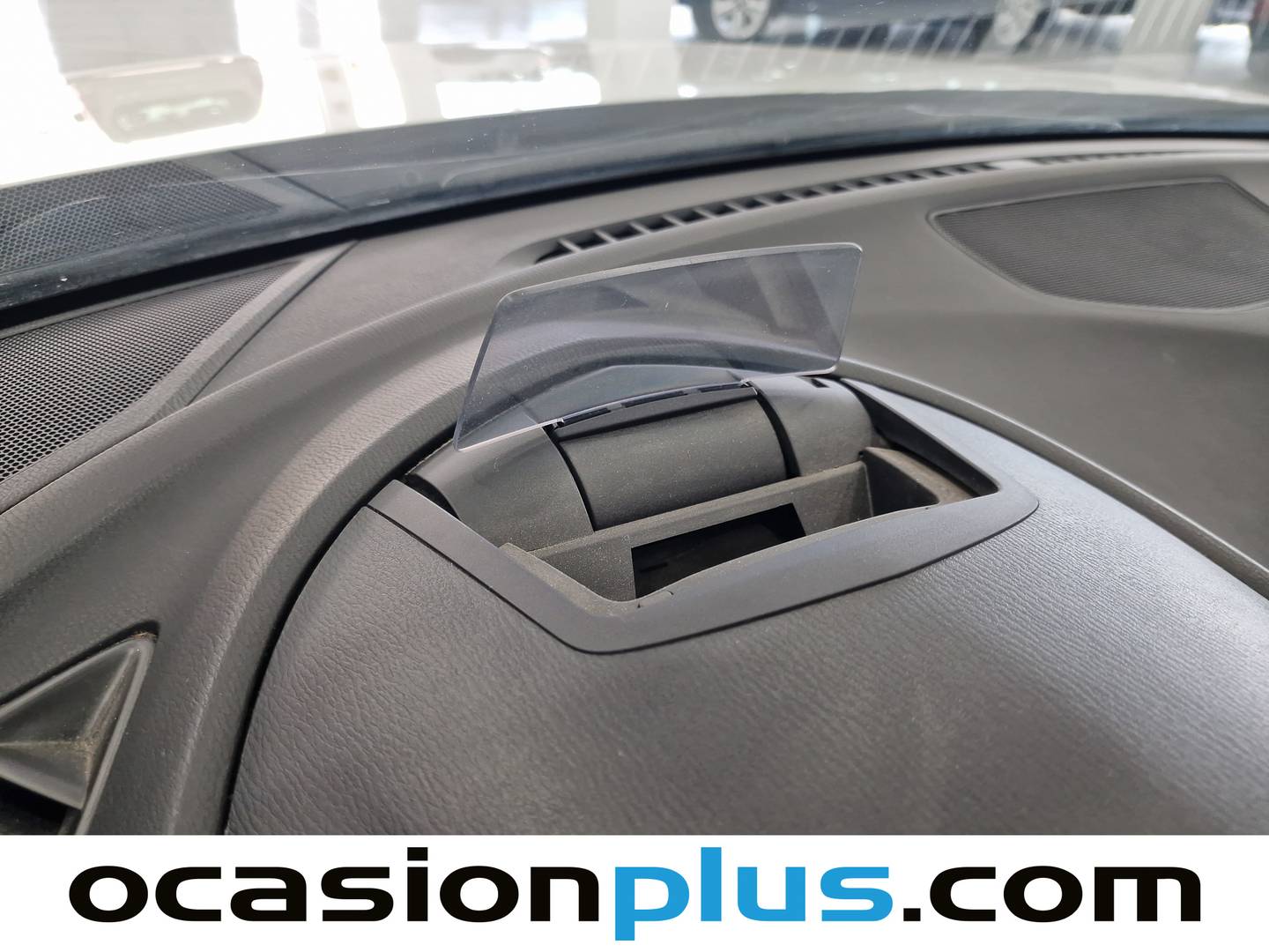 Extras del Mazda Mazda3 Mazda Mazda 3 2.0 GE Black Tech Edition MT(120 CV)