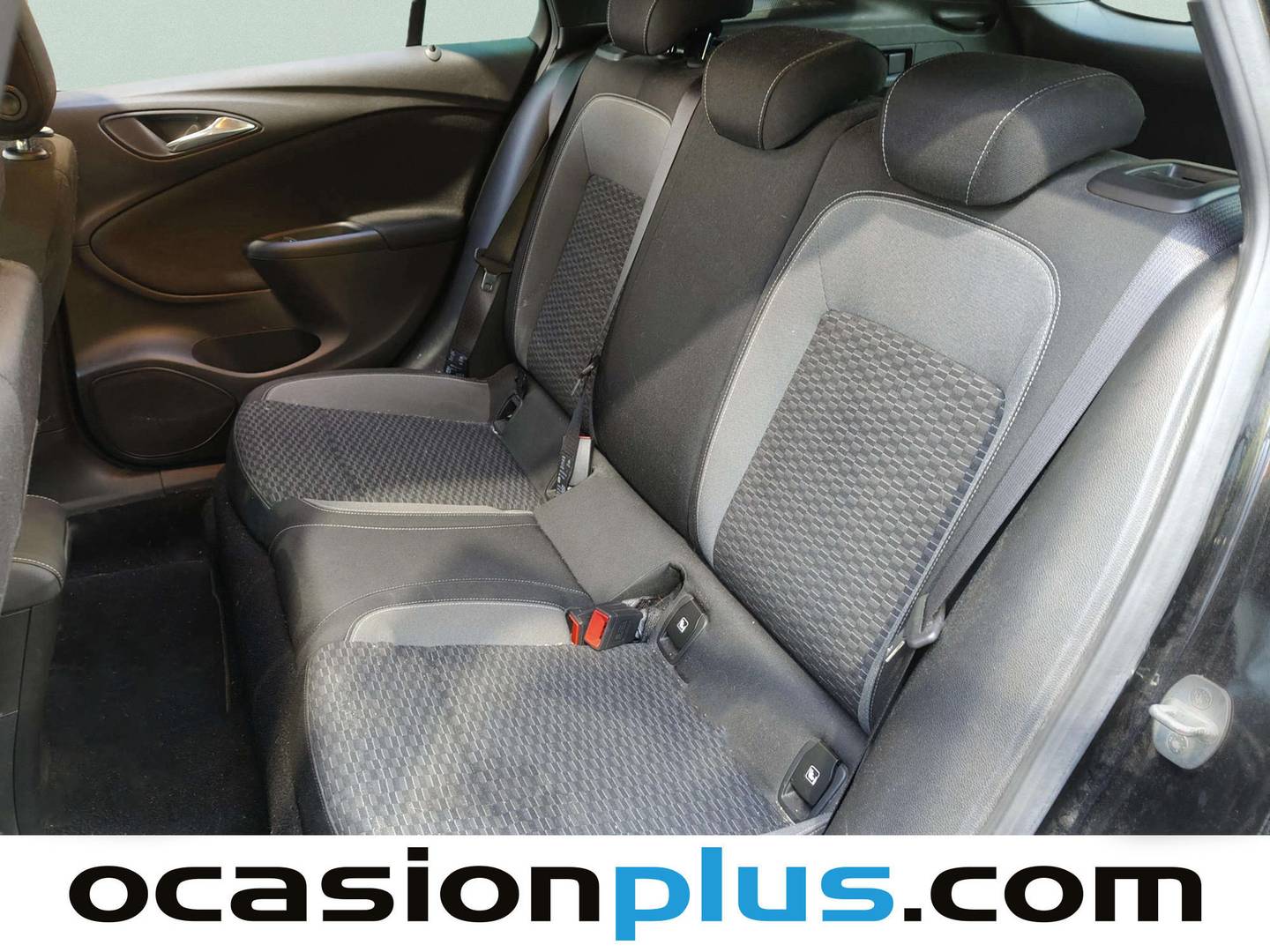 Foto Opel Astra Opel Astra Sports Tourer 1.4T SHT S/S Business Elegance CVT (145 CV)