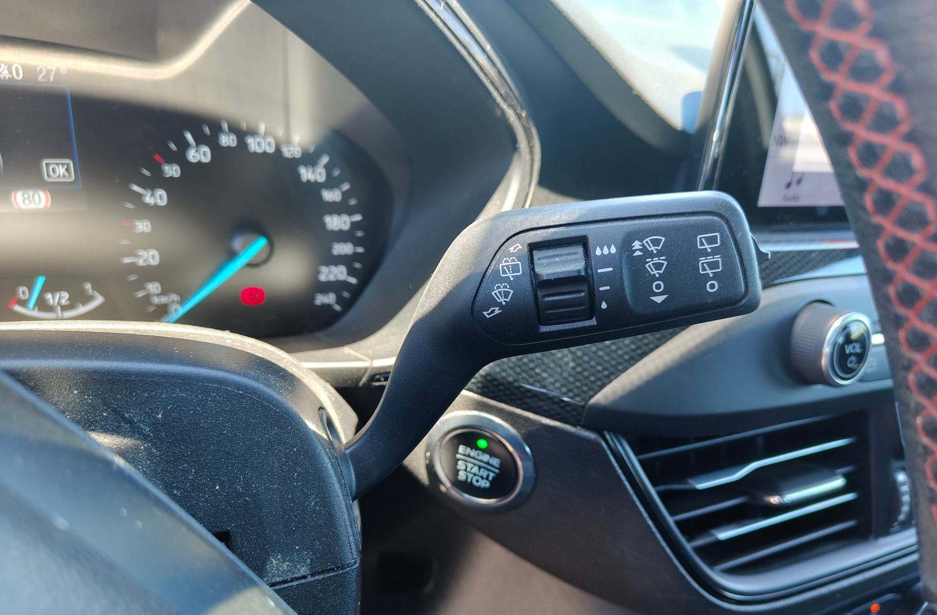 Ford Focus SportBreak 1.0 EcoBoost ST-Line - foto 26