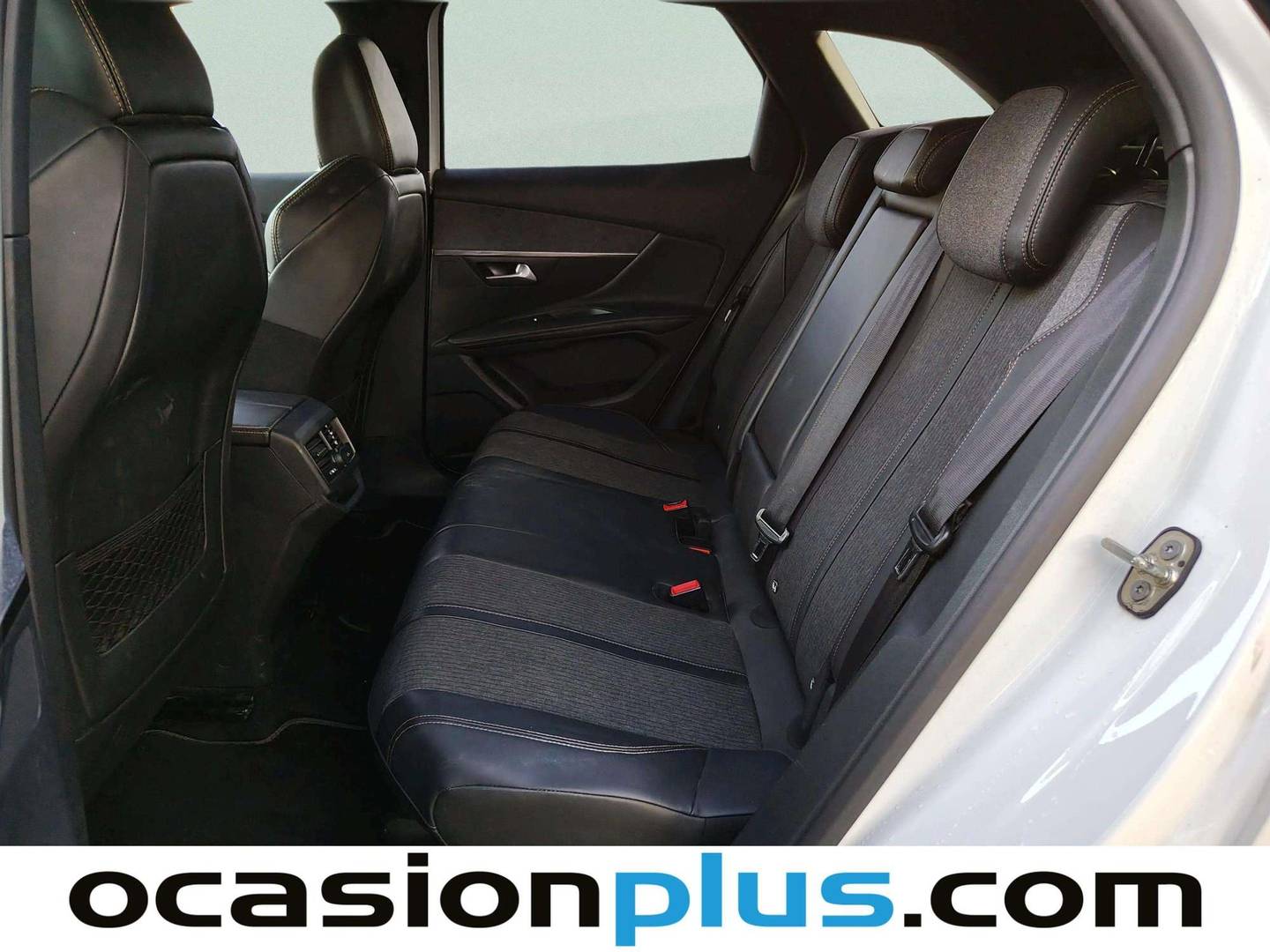 Foto asientos traseros Peugeot 3008 Peugeot 3008 THP 165 GT Line S&S Auto (165 CV)