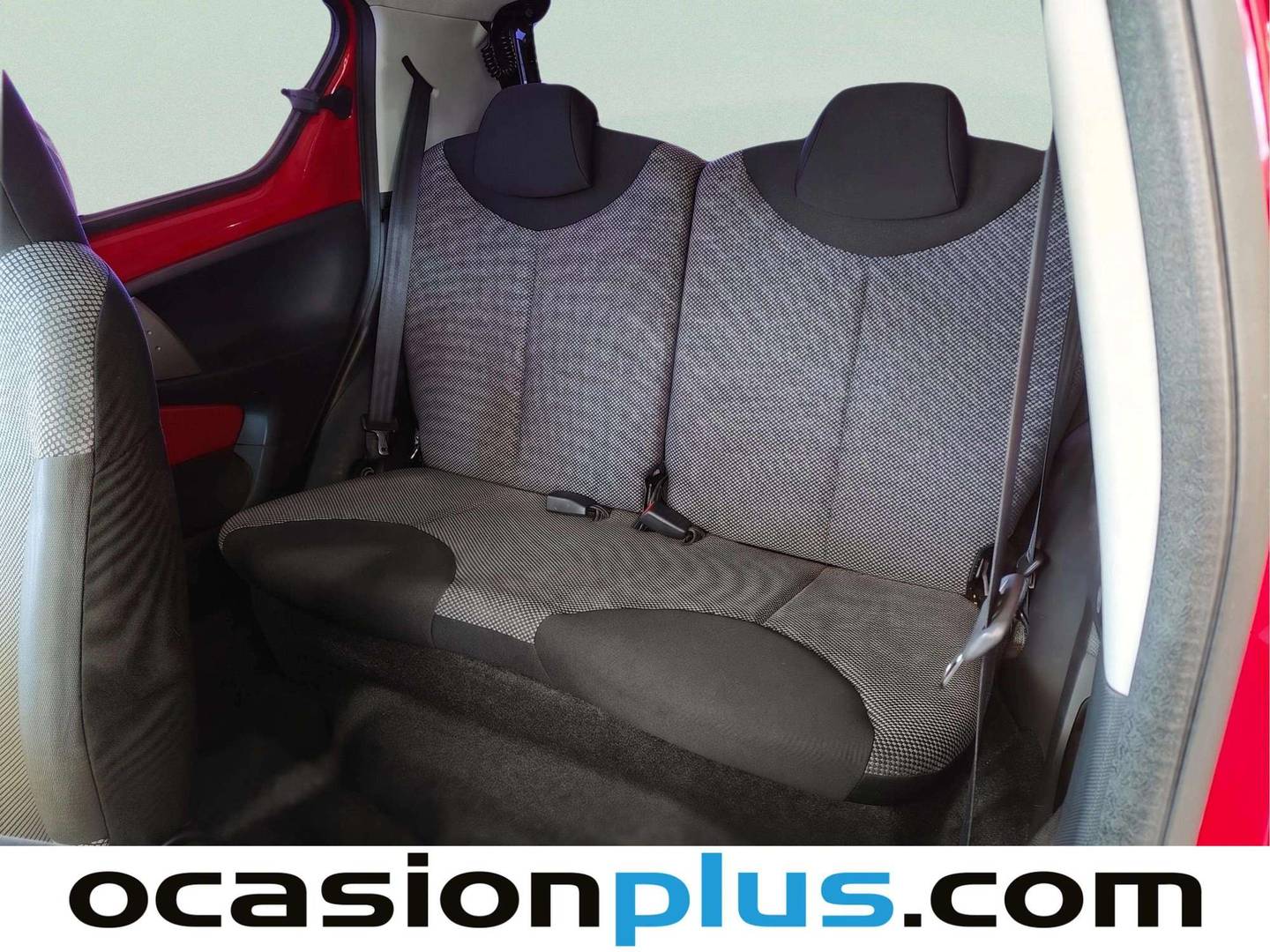 Foto asientos traseros Toyota Aygo Toyota Aygo 70 City (68 CV)