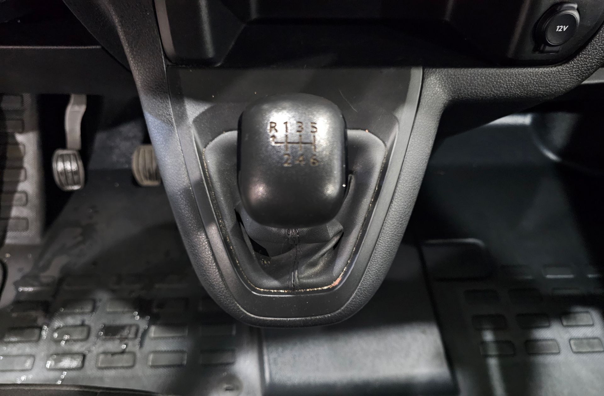 Peugeot Expert Furgon BlueHDi 100 Standard - foto 5