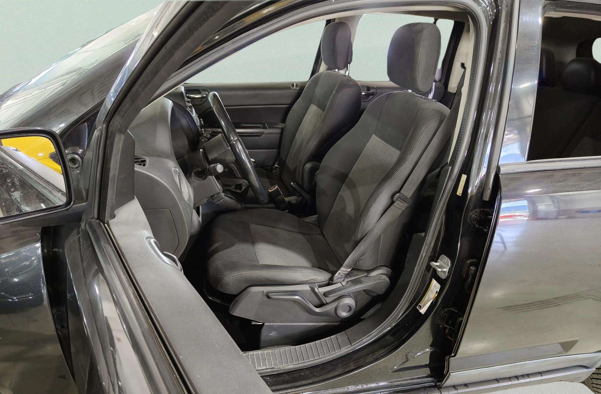 Jeep Compass 2.2 CRD Sport 4x2 - foto 9