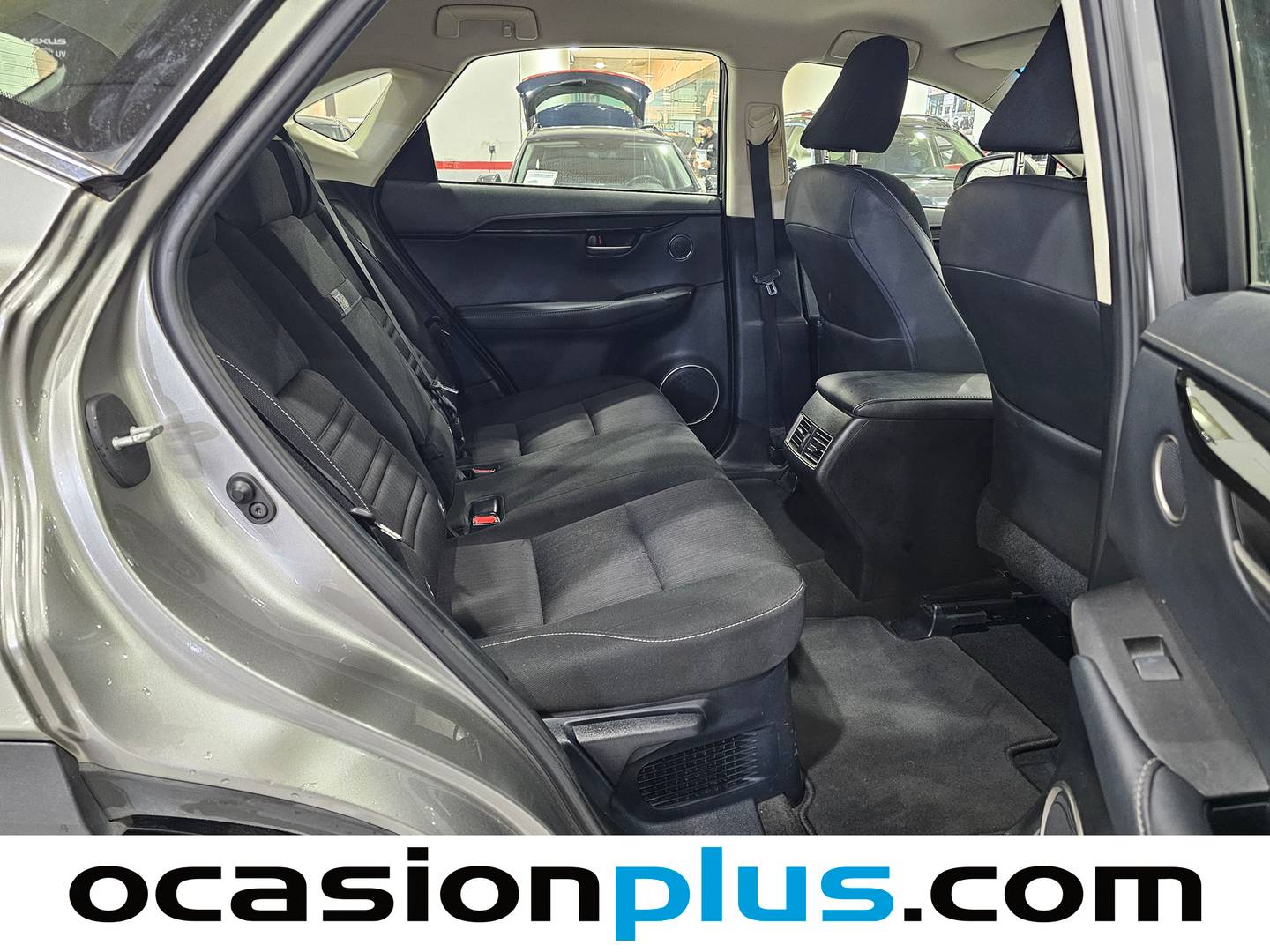 Foto Lexus NX Lexus NX 300h Corporate 2WD (197 CV)