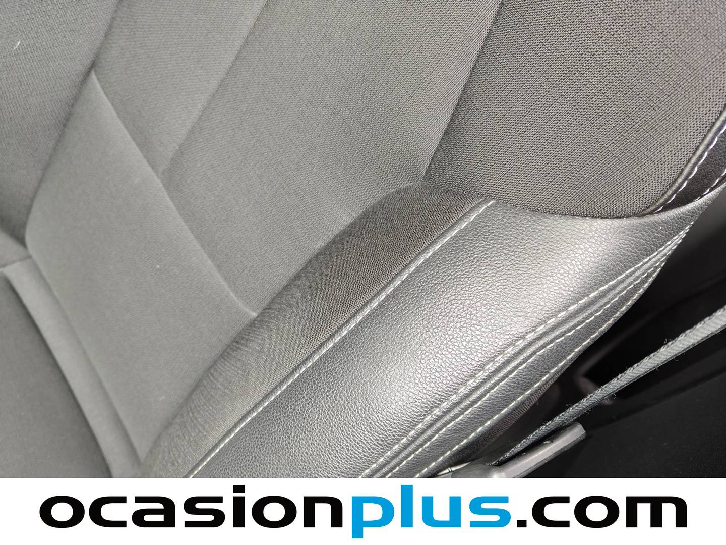 Extras y acabados del Volvo XC40 Volvo XC40 T3 Momentum (156 CV)