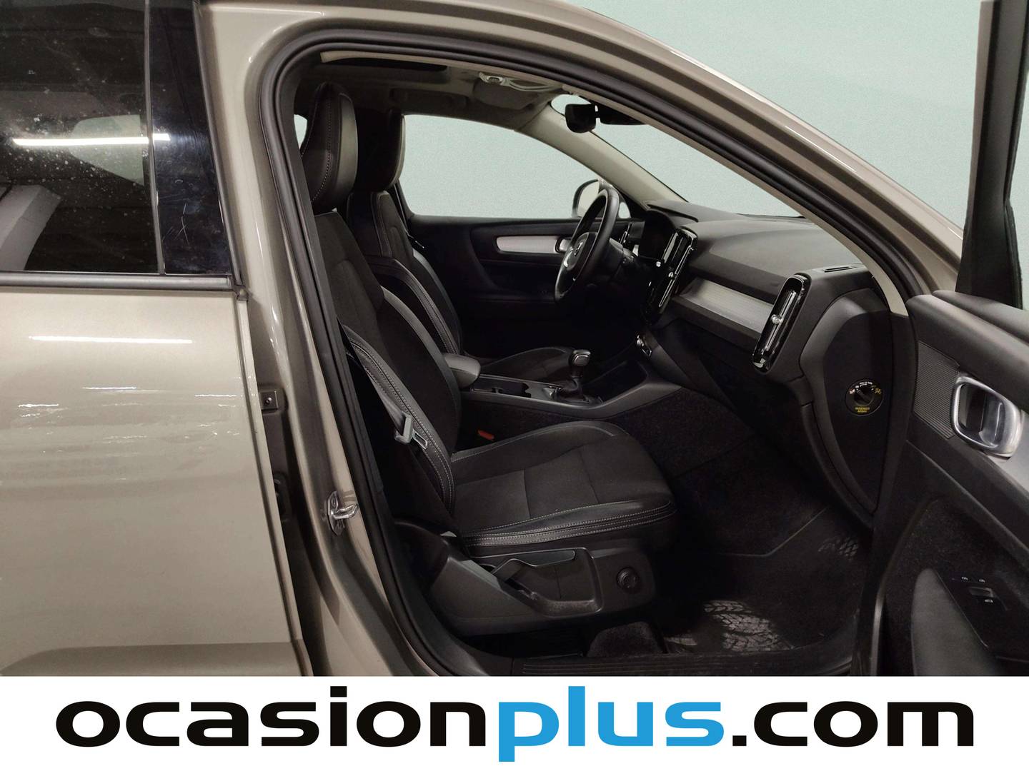 Volvo XC40 Volvo XC40 T3 Business Plus (163 CV) manual