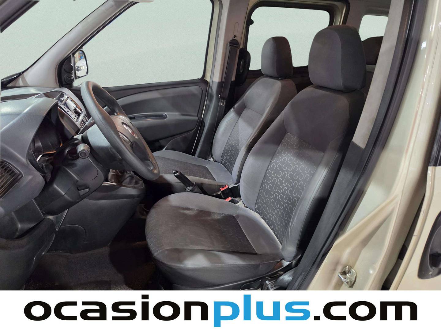 Foto asientos delanteros Fiat Doblò Fiat Dobló Panorama 1.6 Multijet Dynamic (105 CV)