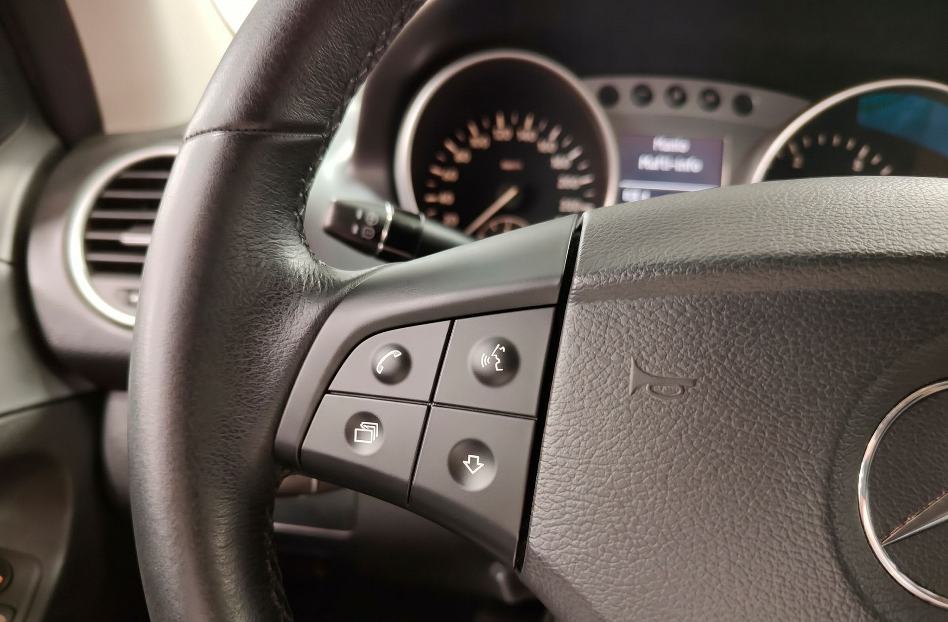 Mercedes-Benz Clase M ML 320 CDI - foto 31