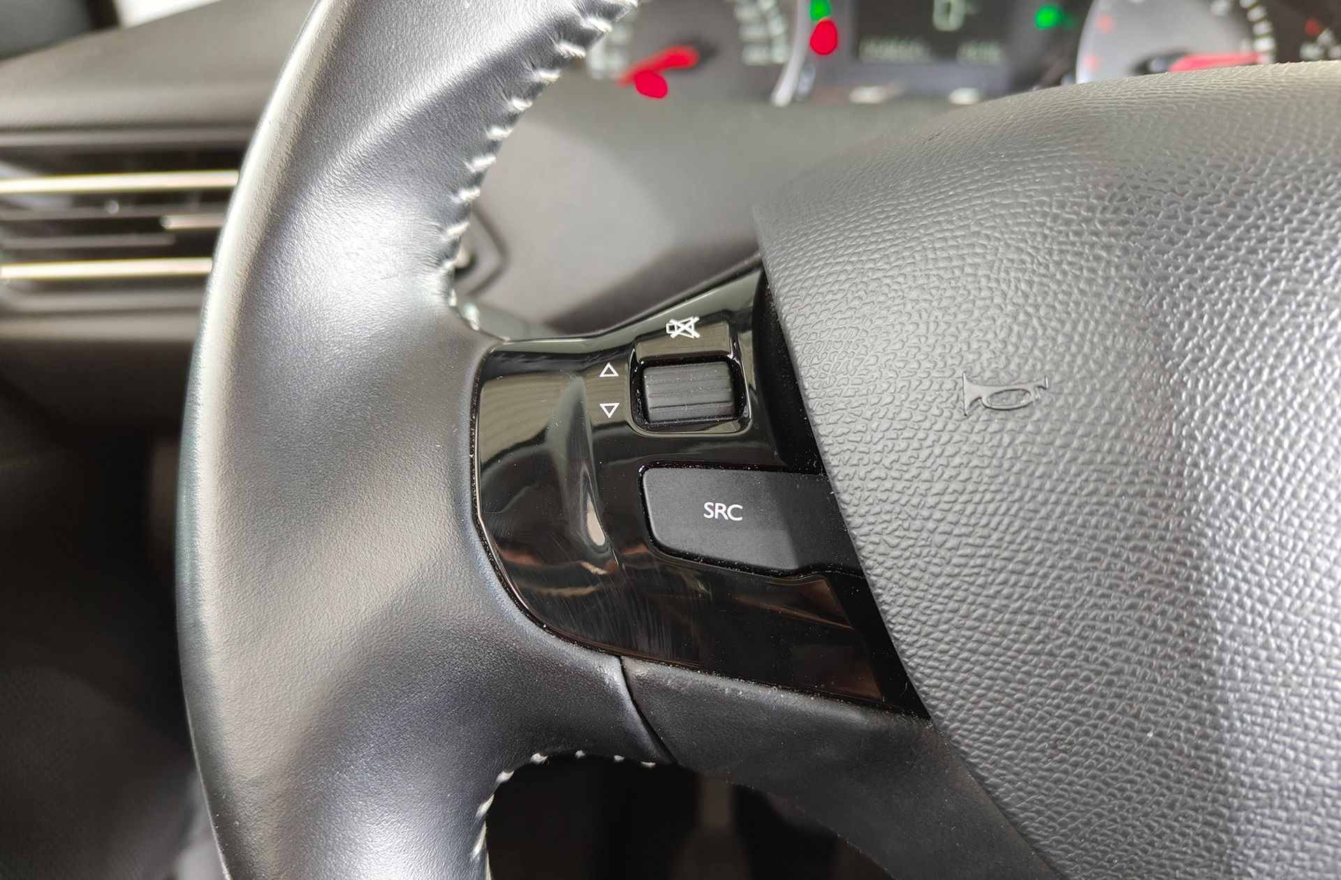 Peugeot 308 SW SW BlueHDi 130 Style - foto 24