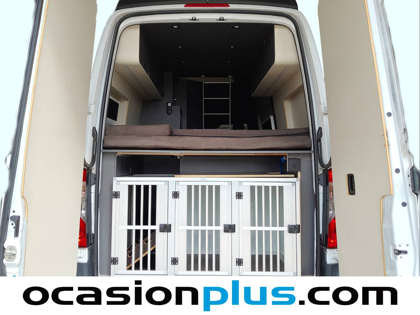 Mercedes Sprinter Mercedes Sprinter Furgon 211 CDI MEDIO 3.0T T. ALTO TD (114 CV) Camperizada 3 Plazas automático