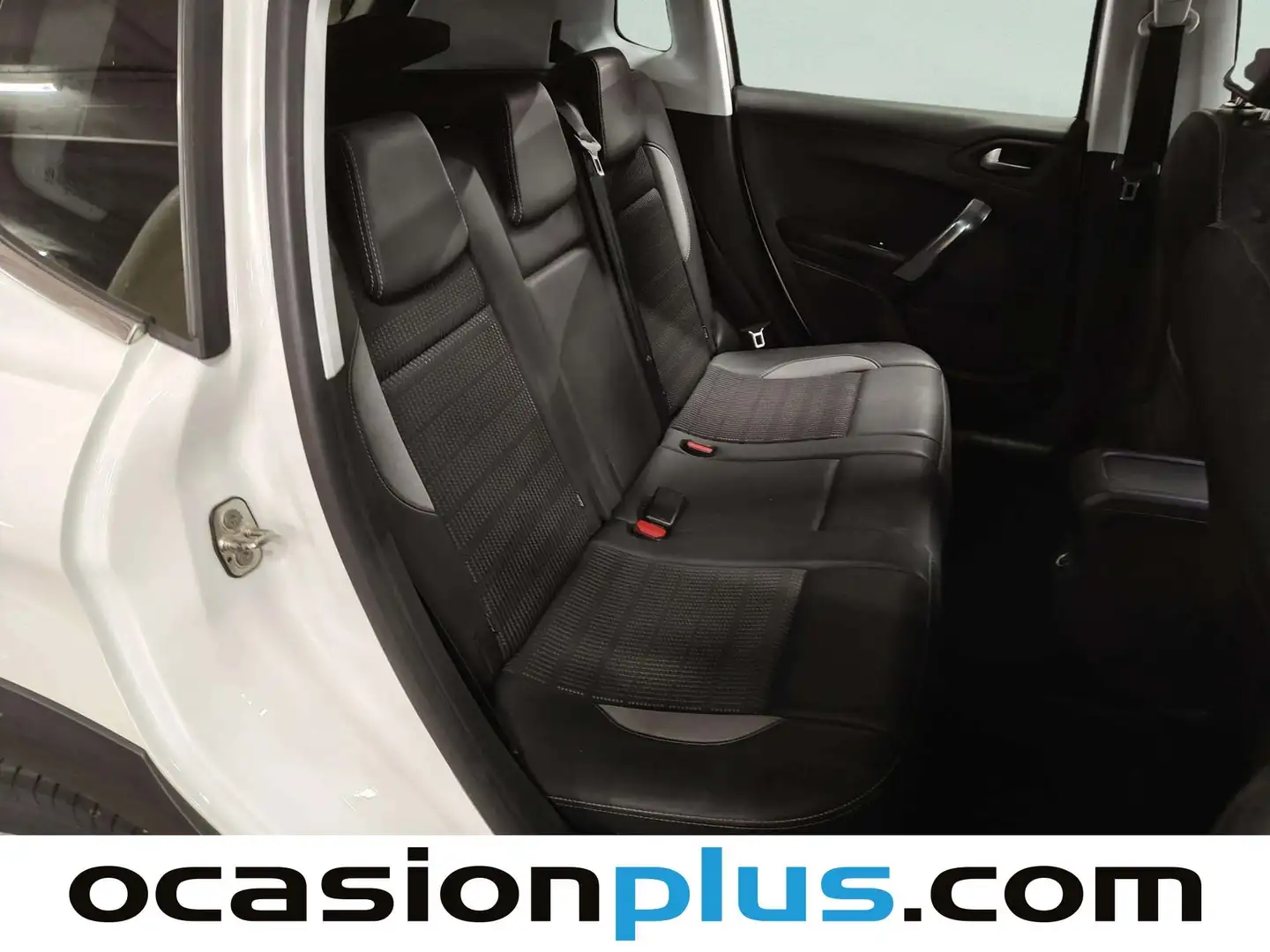 Foto Peugeot 2008 Peugeot 2008 PureTech 130 S&S Allure (130 CV)