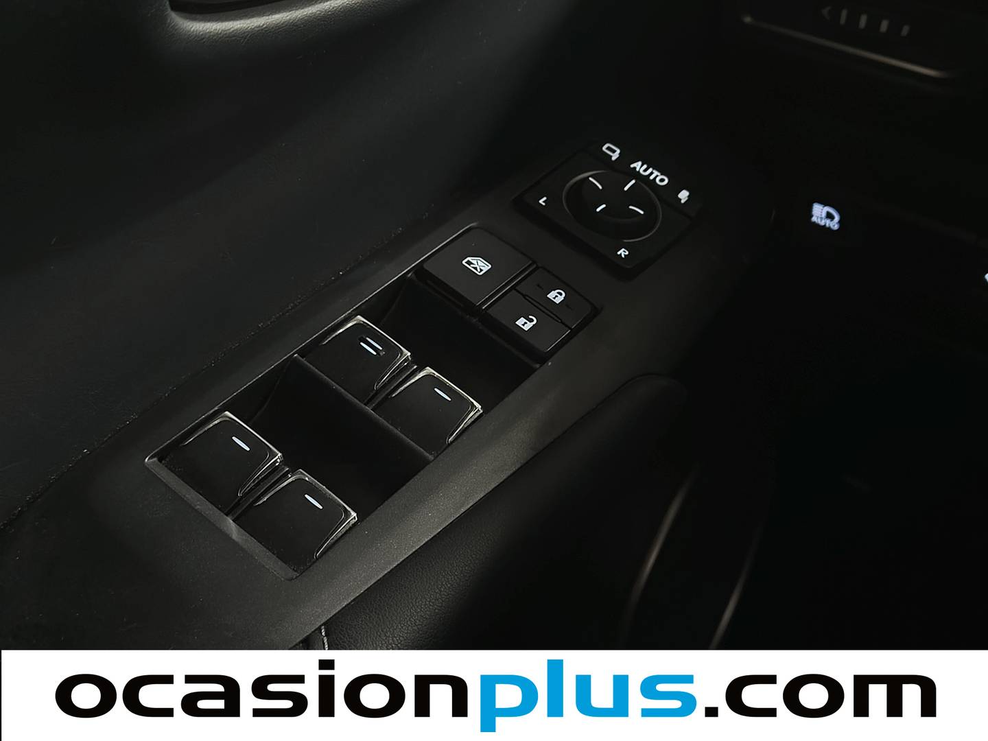 Lexus NX Lexus NX 300h Premium 2WD (197 CV) al mejor precio