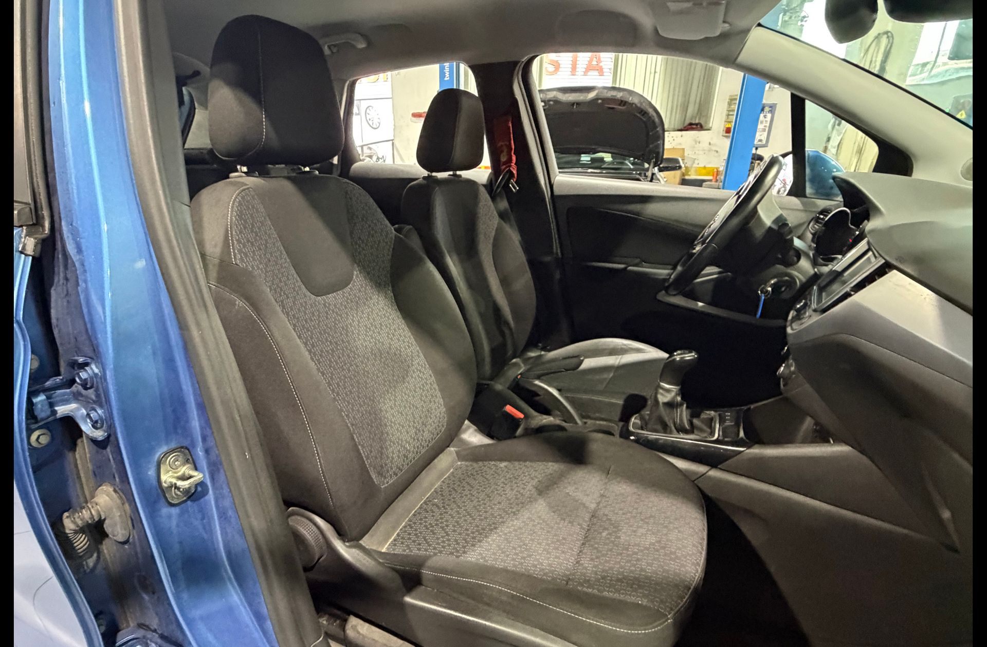 Opel Crossland 1.6 Turbo Selective - foto 13