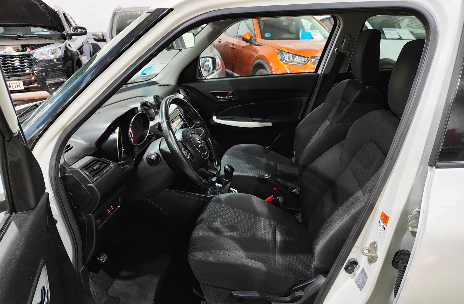 Suzuki Swift 1.2 GLE Mild Hybrid - foto 10