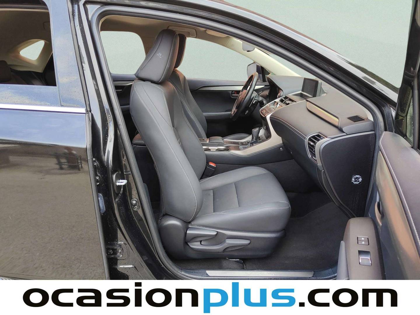 Foto Lexus NX Lexus NX 300h Premium 2WD (197 CV)