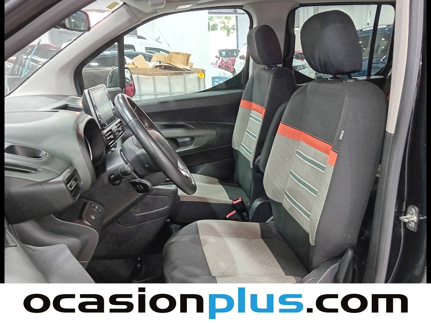 Foto asientos delanteros Citroën Berlingo Citroën Berlingo BlueHDi 130 S&S Talla M Shine (130 CV)