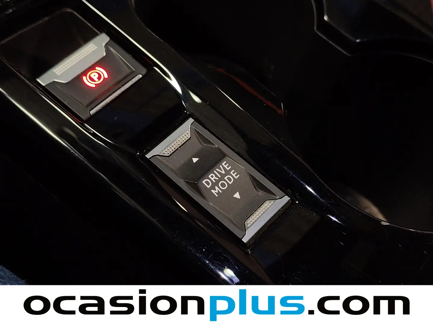 Foto Peugeot 2008 Peugeot 2008 PureTech 130 S&S GT EAT8 (130 CV)