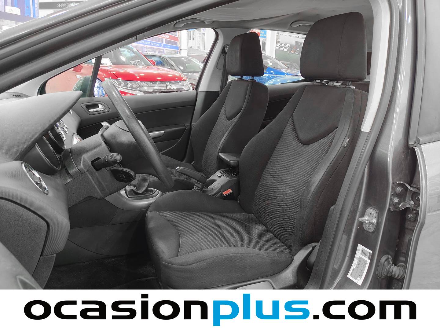 Foto asientos delanteros Peugeot 308 Peugeot 308 1.6 HDI FAP Access (92 CV)
