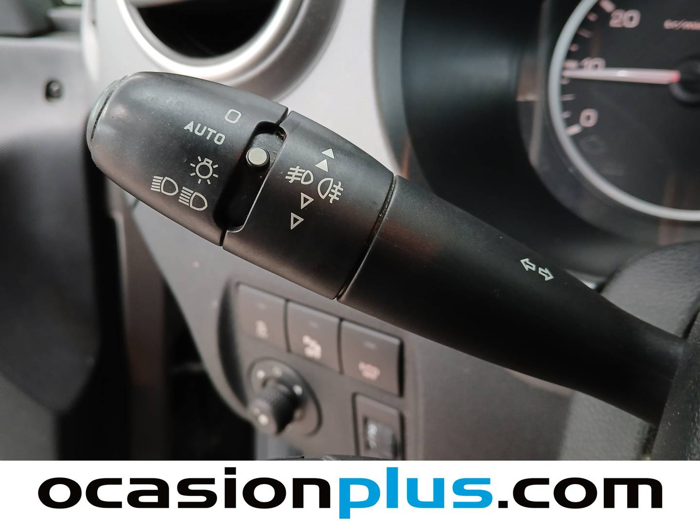 Acabados Peugeot Partner Peugeot Partner Tepee Combi 1.2 PureTech Adventure Edition (110 CV)