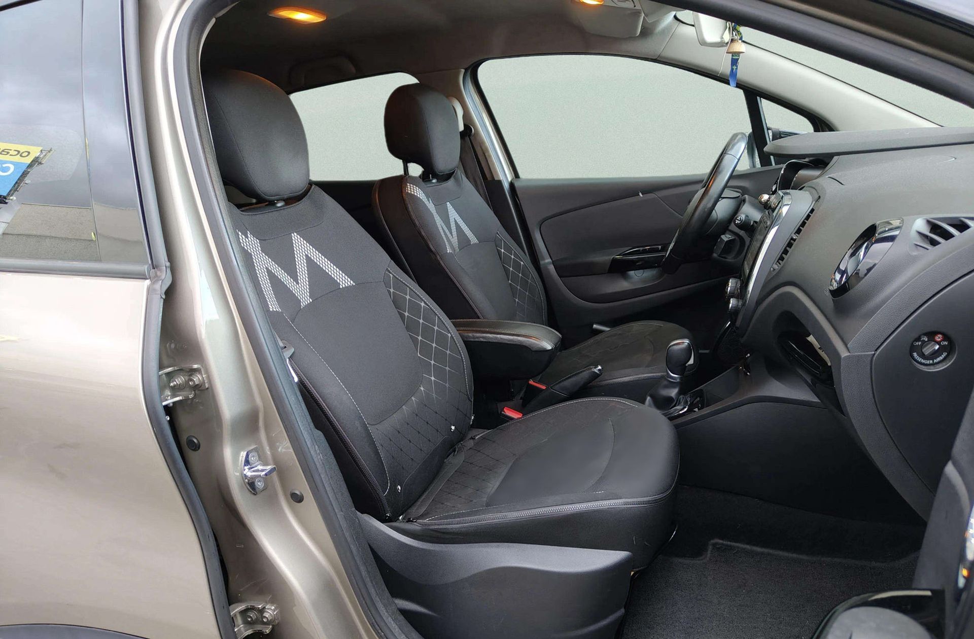 Renault Captur Zen Energy TCe EDC - foto 17