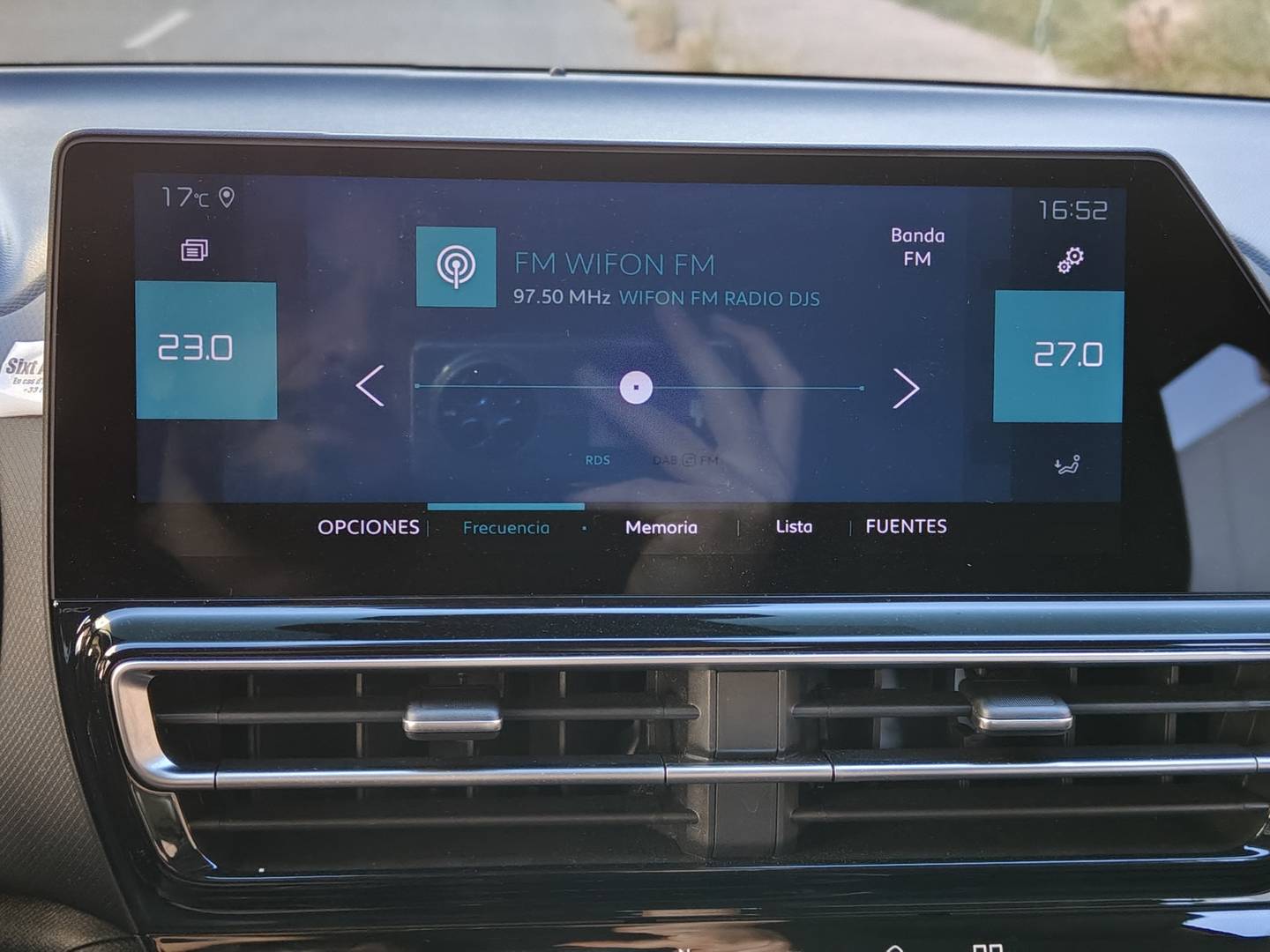 Foto Citroën C5 Aircross Citroen C5 Aircross Plug-in Hybrid 180 Plus e-EAT8 (180 CV)