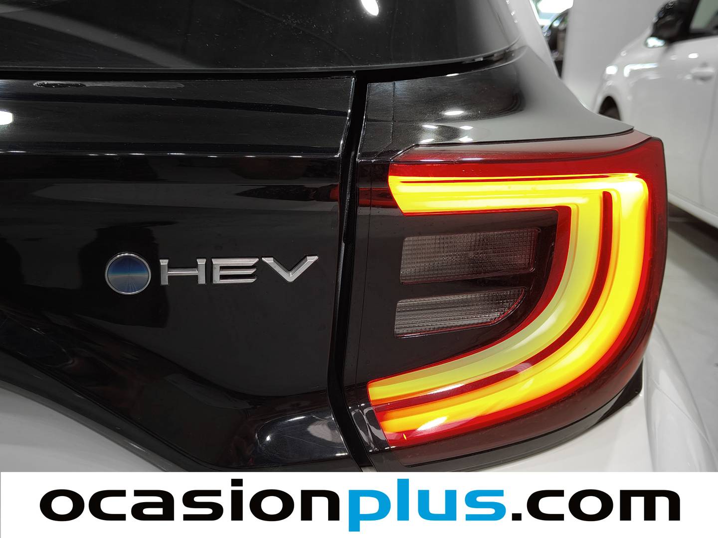 Foto Toyota Yaris Toyota Yaris 120H Style (116 CV)