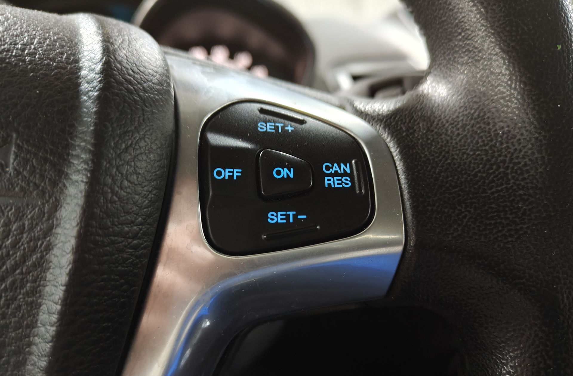 Ford Fiesta 1.0 EcoBoost Trend - foto 21