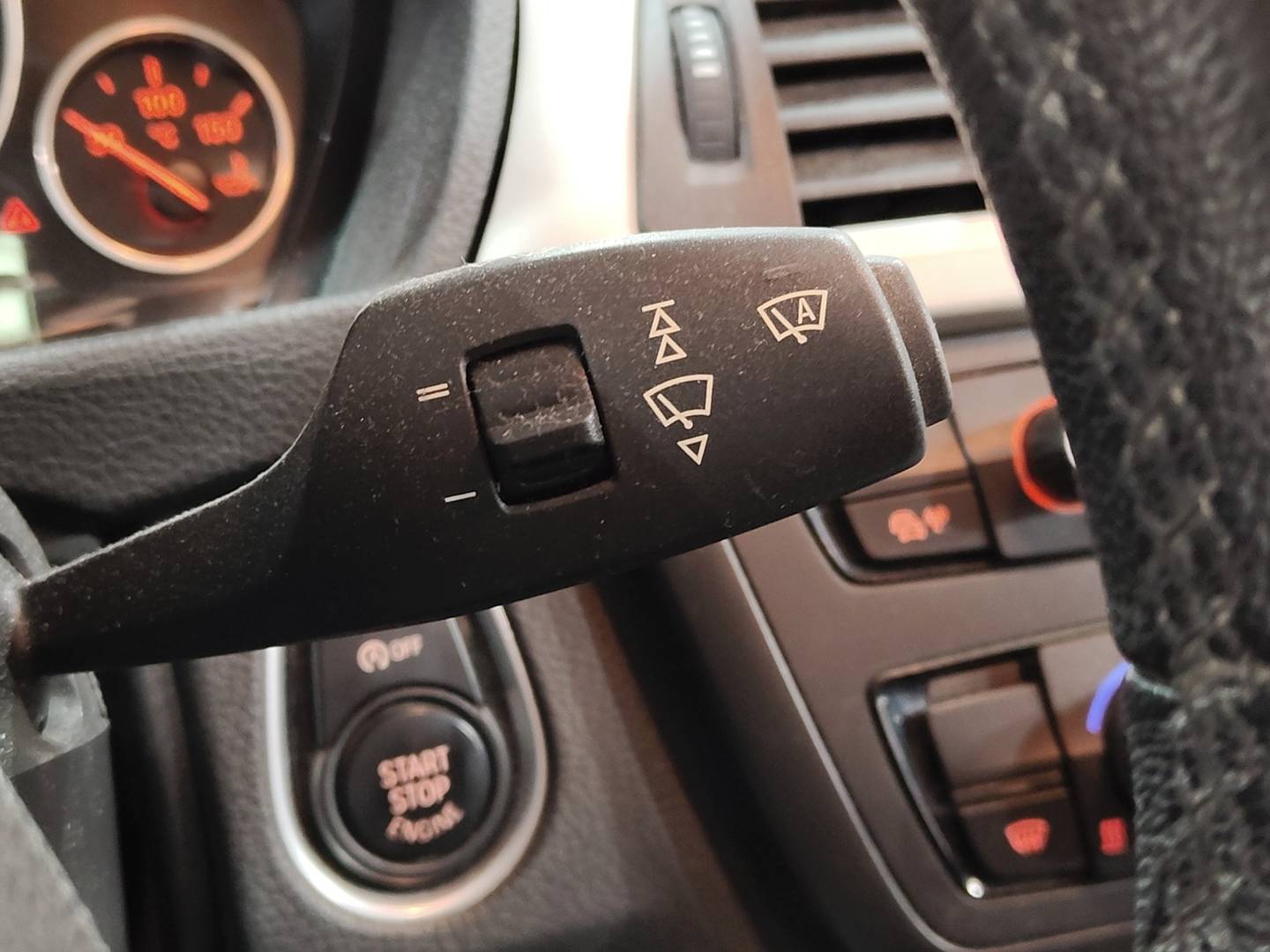 Foto BMW Serie 3 BMW Serie 3 318d (143 CV)