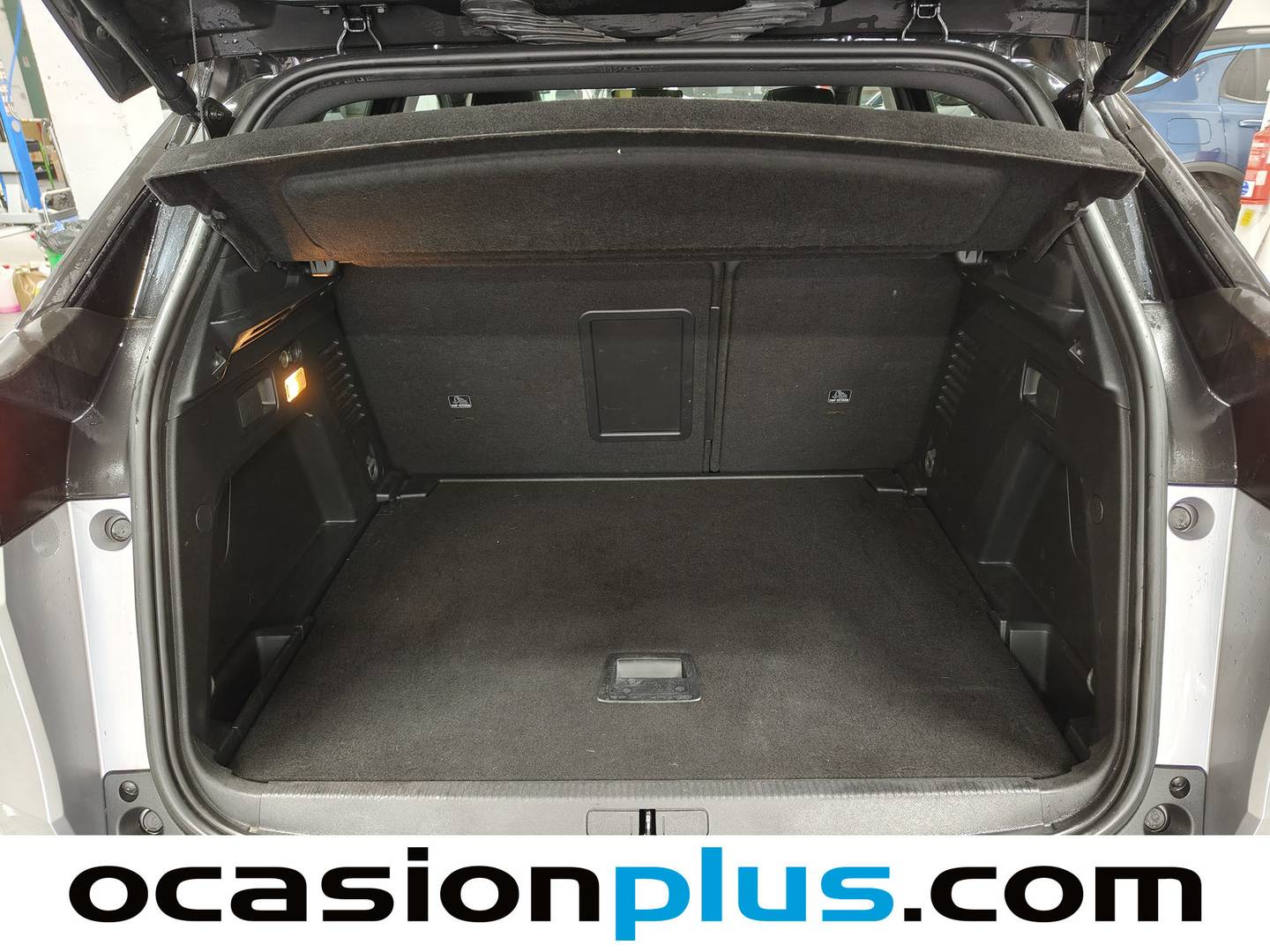 Foto Peugeot 3008 Peugeot 3008 PureTech 130 S&S GT EAT8 (130 CV)