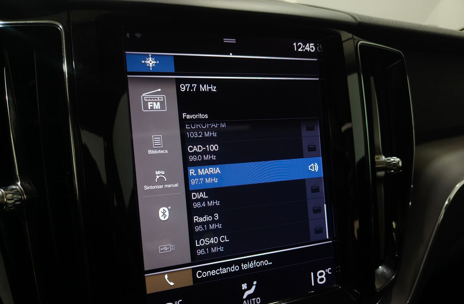 Volvo XC60 D4 Momentum - foto 39