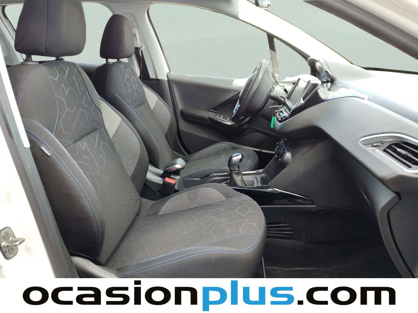 Peugeot 2008 Peugeot 2008 PureTech Signature (82 CV) manual