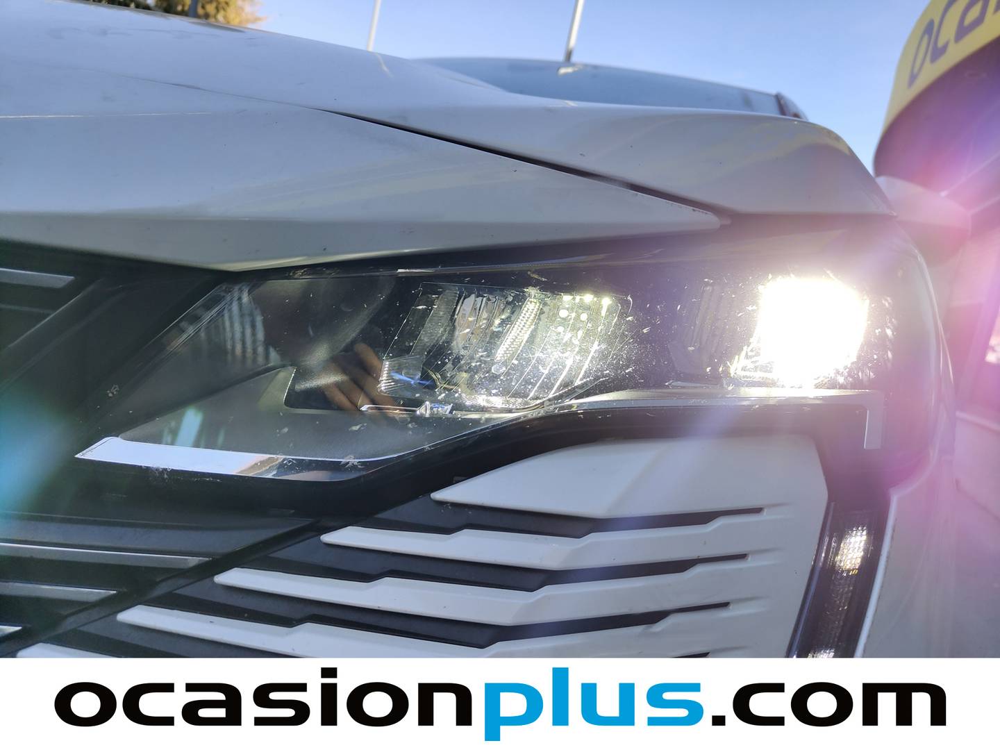 Extras y acabados del Peugeot 3008 Peugeot 3008 PureTech 130 S&S Active (130 CV)