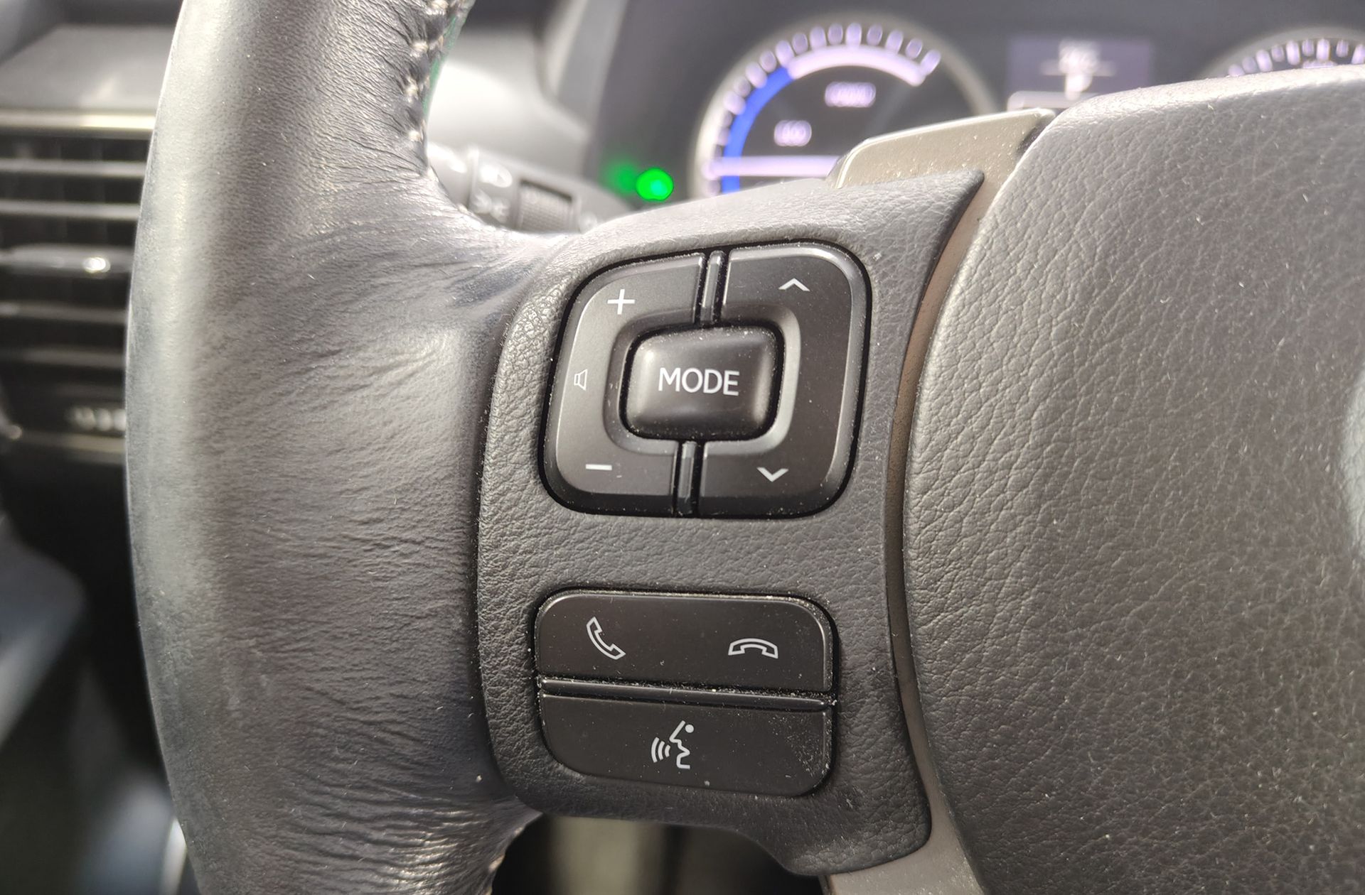 Lexus NX 300h Corporate 2WD Navibox - foto 22