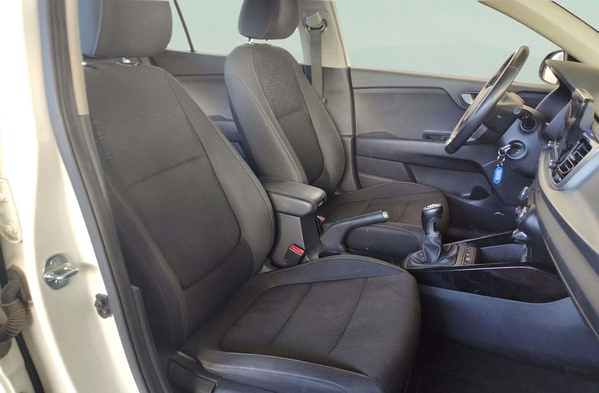 Kia Rio 1.0 T-GDi MHEV iMT Drive - foto 18