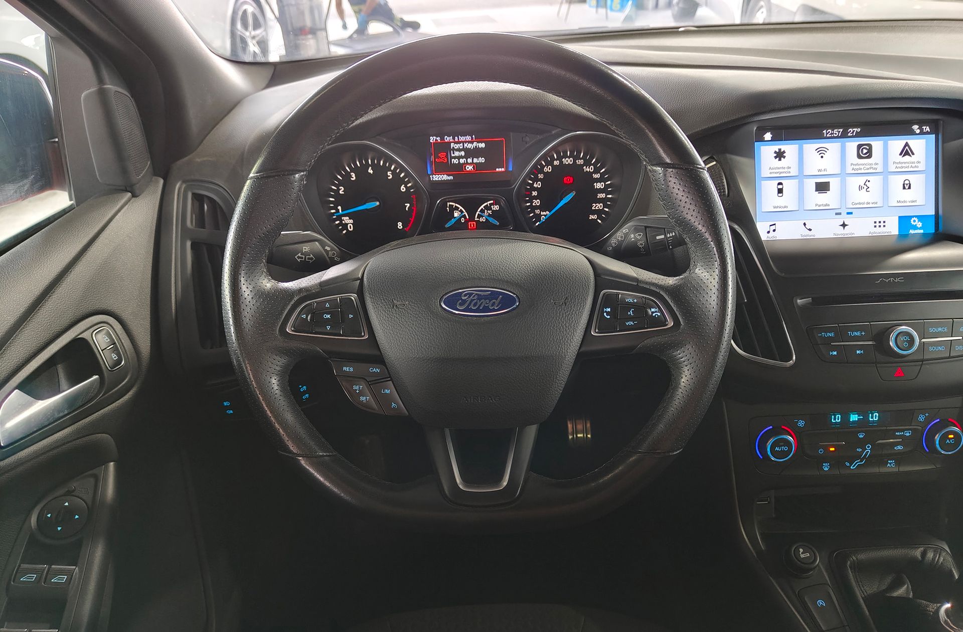 Ford Focus 1.0 EcoBoost ST-Line - foto 21