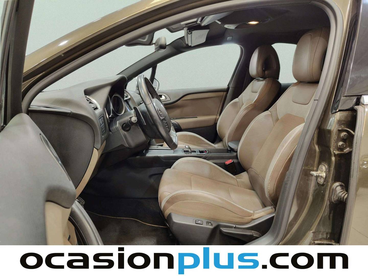 Foto asientos delanteros Citroën DS4 Citroën DS4 1.6 e-HDi Style CMP STT (112 CV)