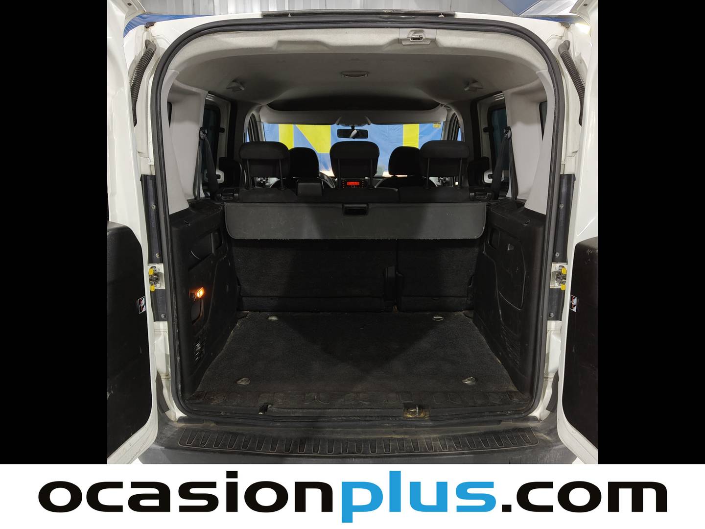 Fotos maletero Opel Combo Opel Combo Tour 1.3 CDTI Expression L1 H1 (90 CV)