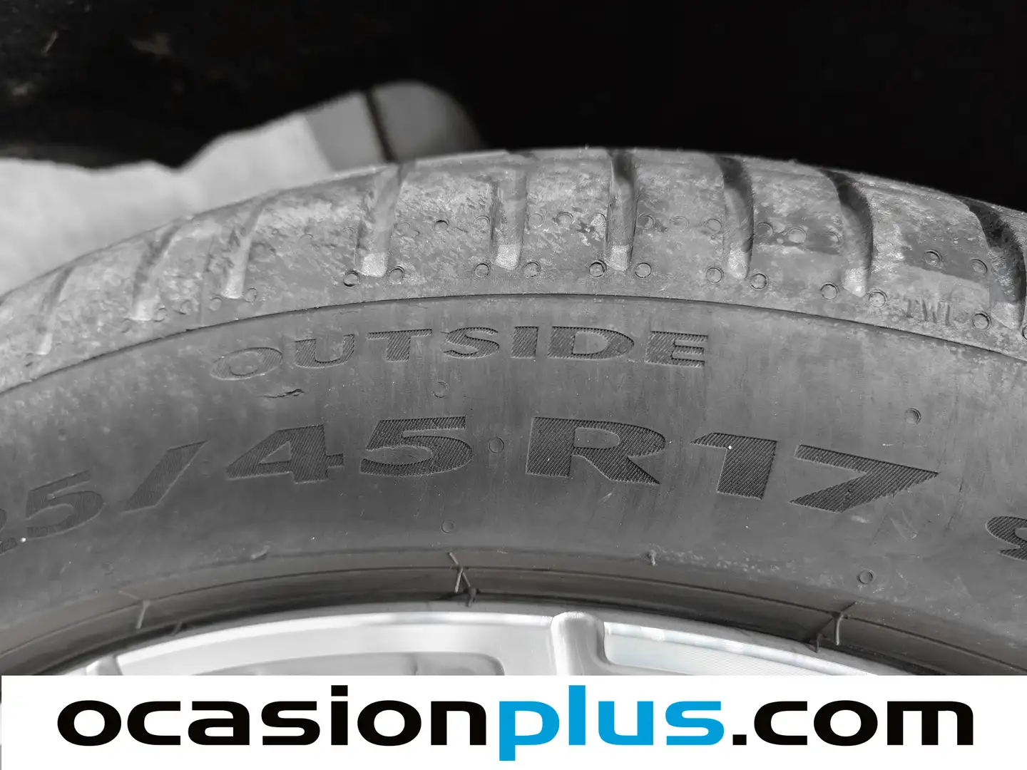 Foto BMW Serie 1 BMW Serie 1 118i  (140 CV) Pack M