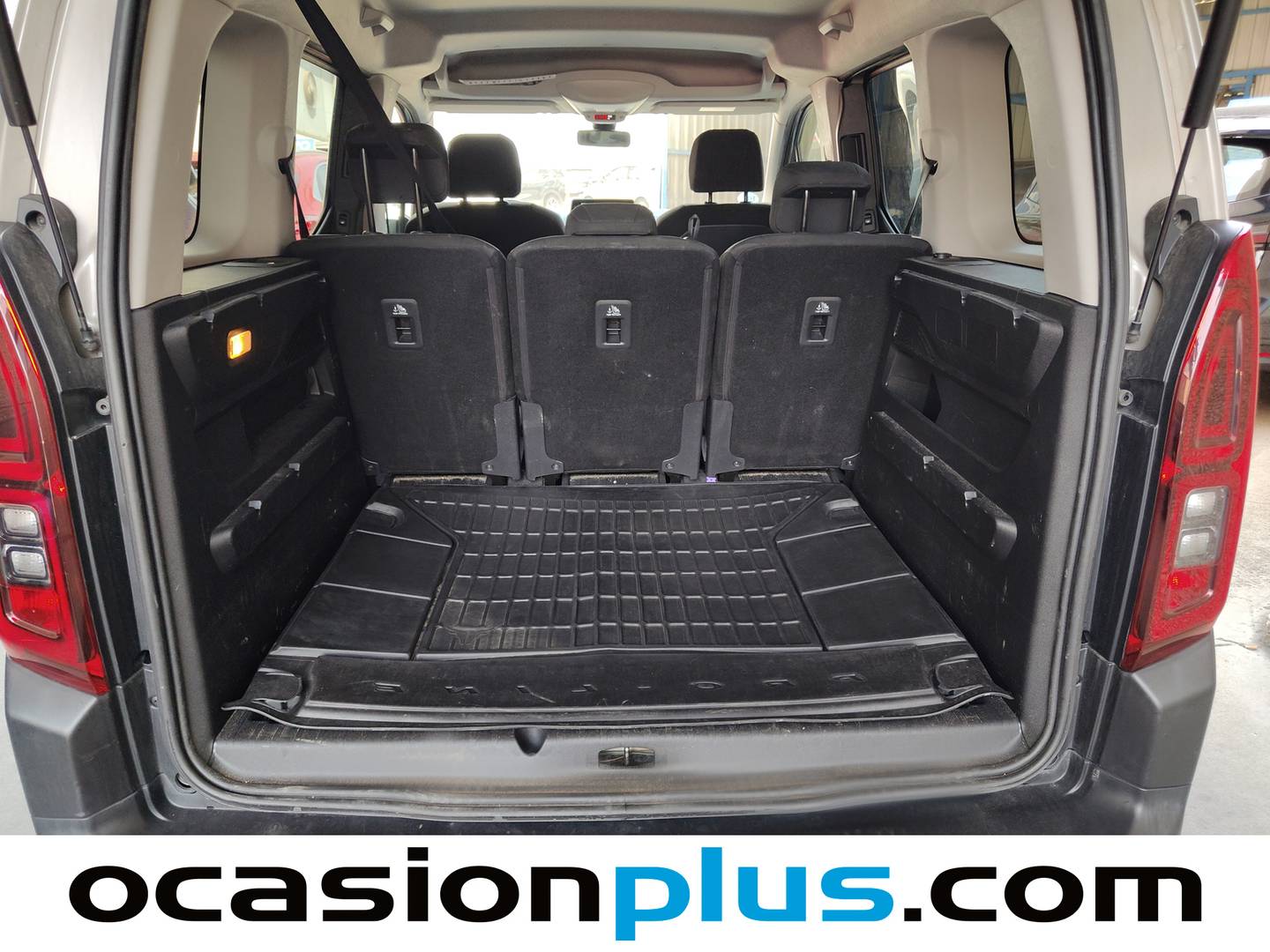 Fotos maletero Citroën Berlingo Citroën Berlingo BlueHDi 130 S&S Talla M Shine (130 CV)