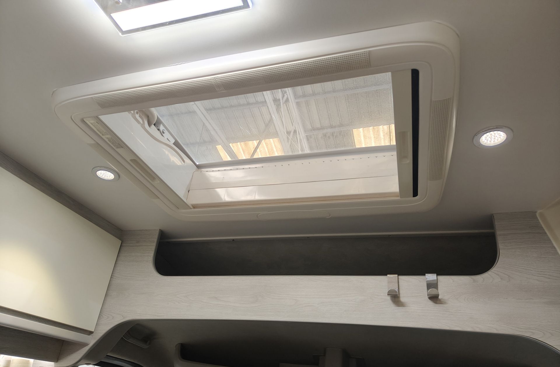 Citroën Jumper Furgon BlueHDi 130 35 L3H2 2 plazas Camperizada - foto 13
