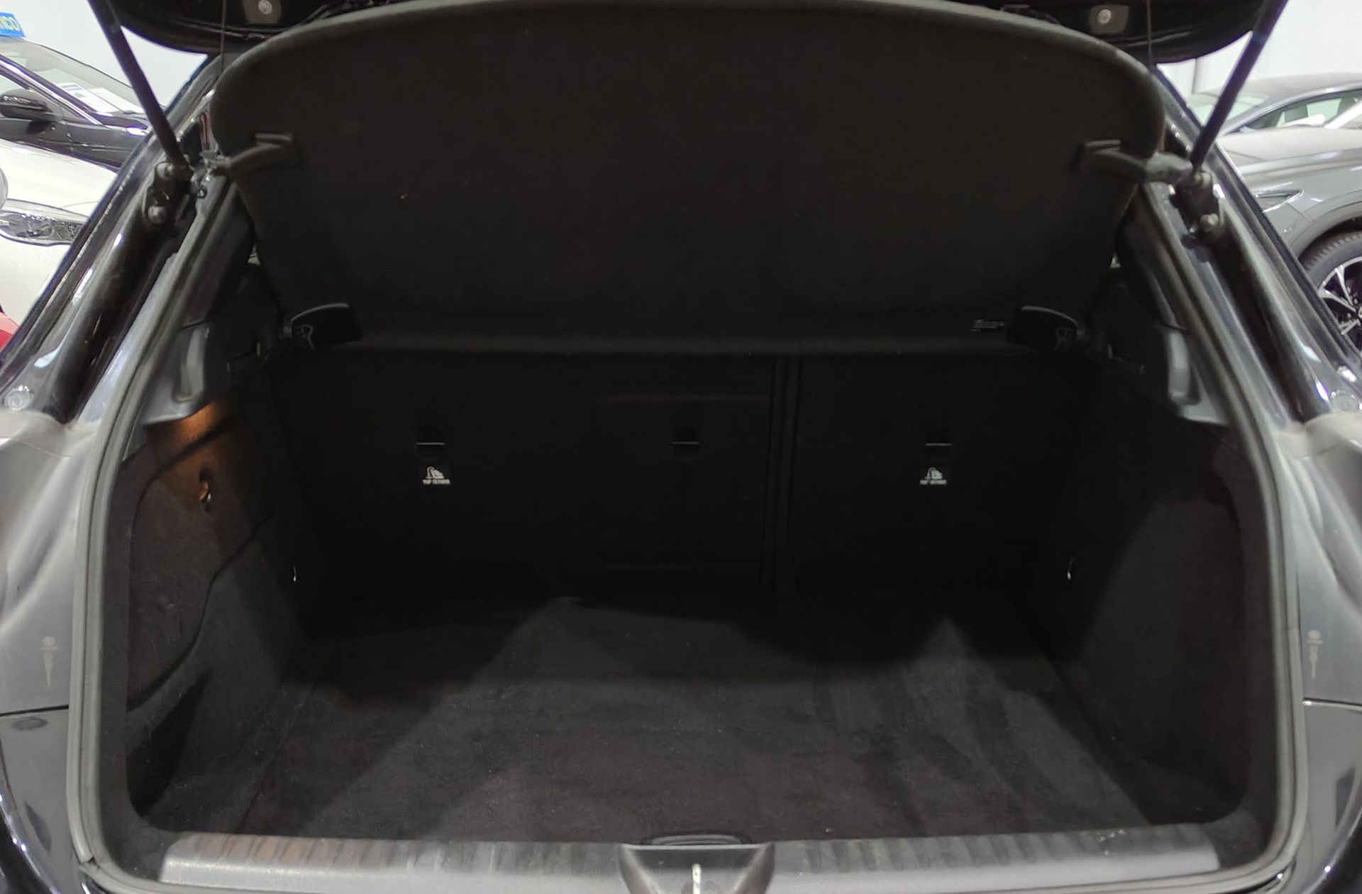 Mercedes-Benz GLA 220 d Urban - foto 17