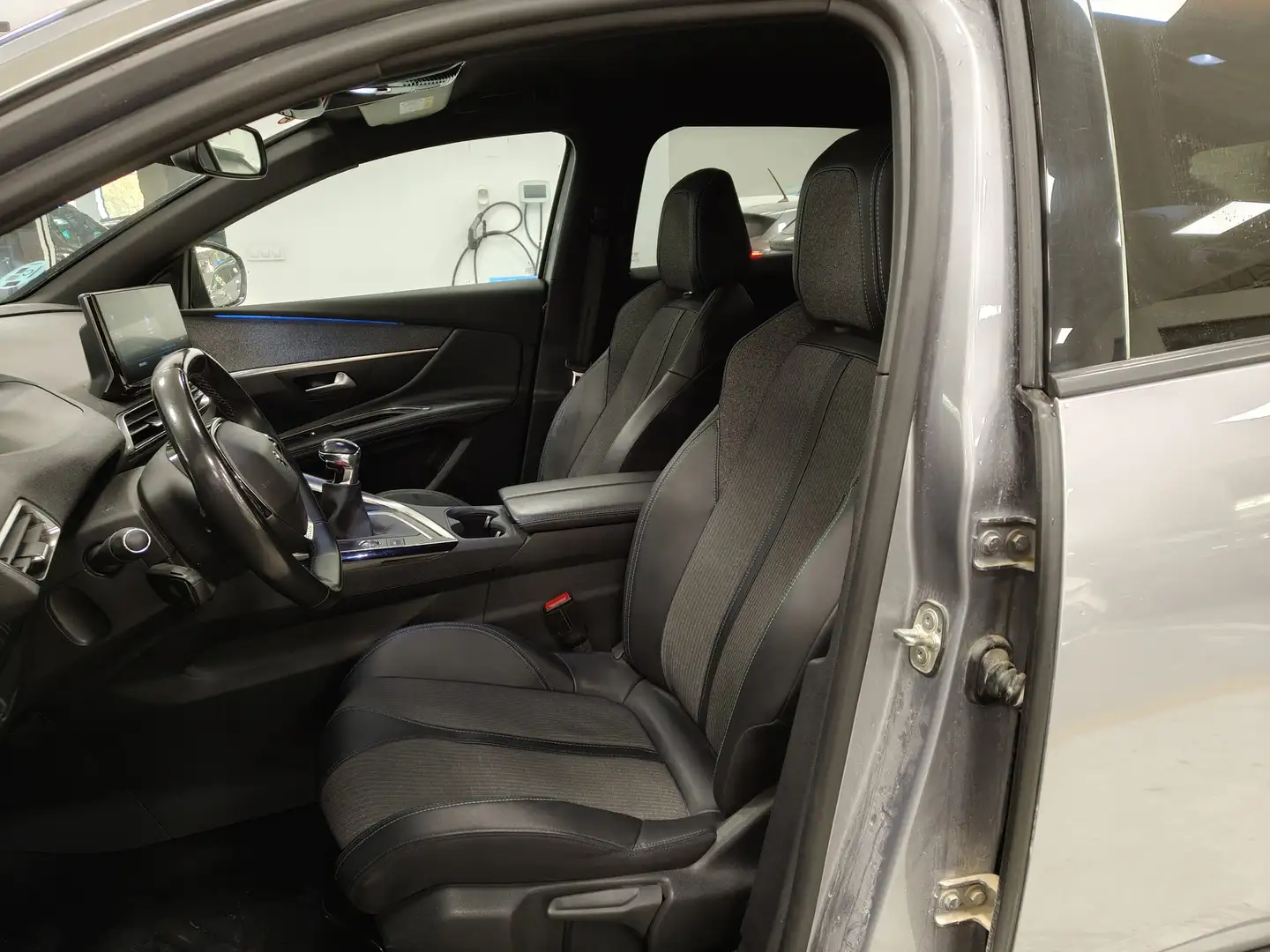 Foto Peugeot 3008 Peugeot 3008 PureTech 130 S&S Allure Pack (130 CV)