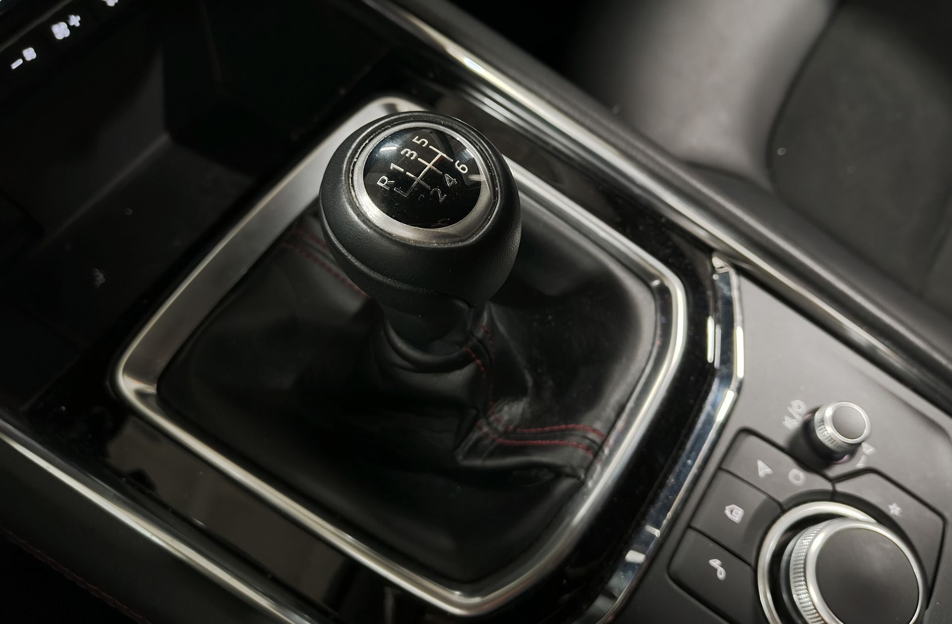 Mazda CX-5 2.0 GE Homura - foto 5