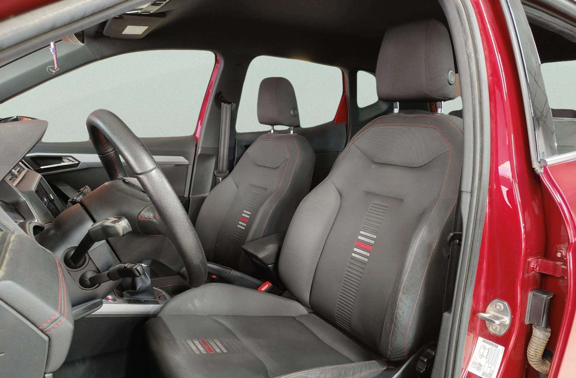 SEAT Arona 1.0 TGI GNC FR Edition - foto 11