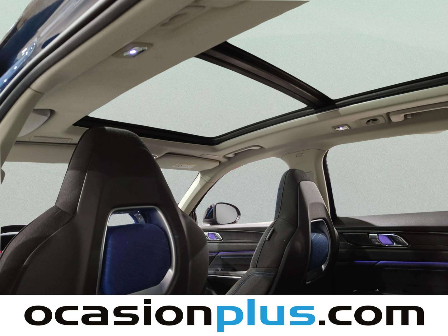 Extras y acabados del Lynk & Co 01 Lynk & Co 01 1.5 PHEV (261 CV)