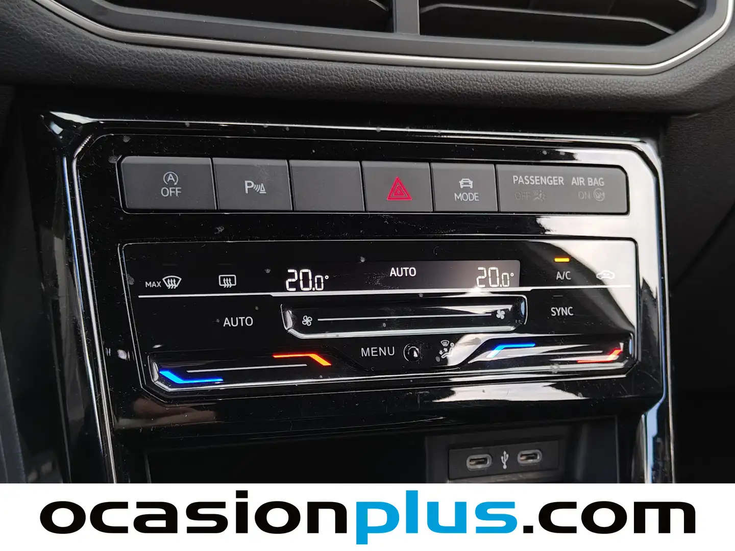 Foto Volkswagen T-Cross Volkswagen T-Cross R-Line 1.0 TSI (116 CV) DSG