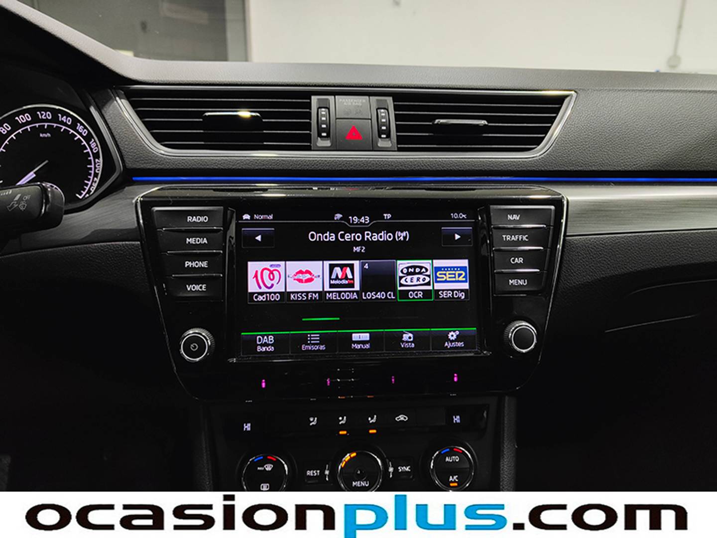 Foto Skoda Superb Skoda Superb 1.4 TSI Style DSG (150 CV)