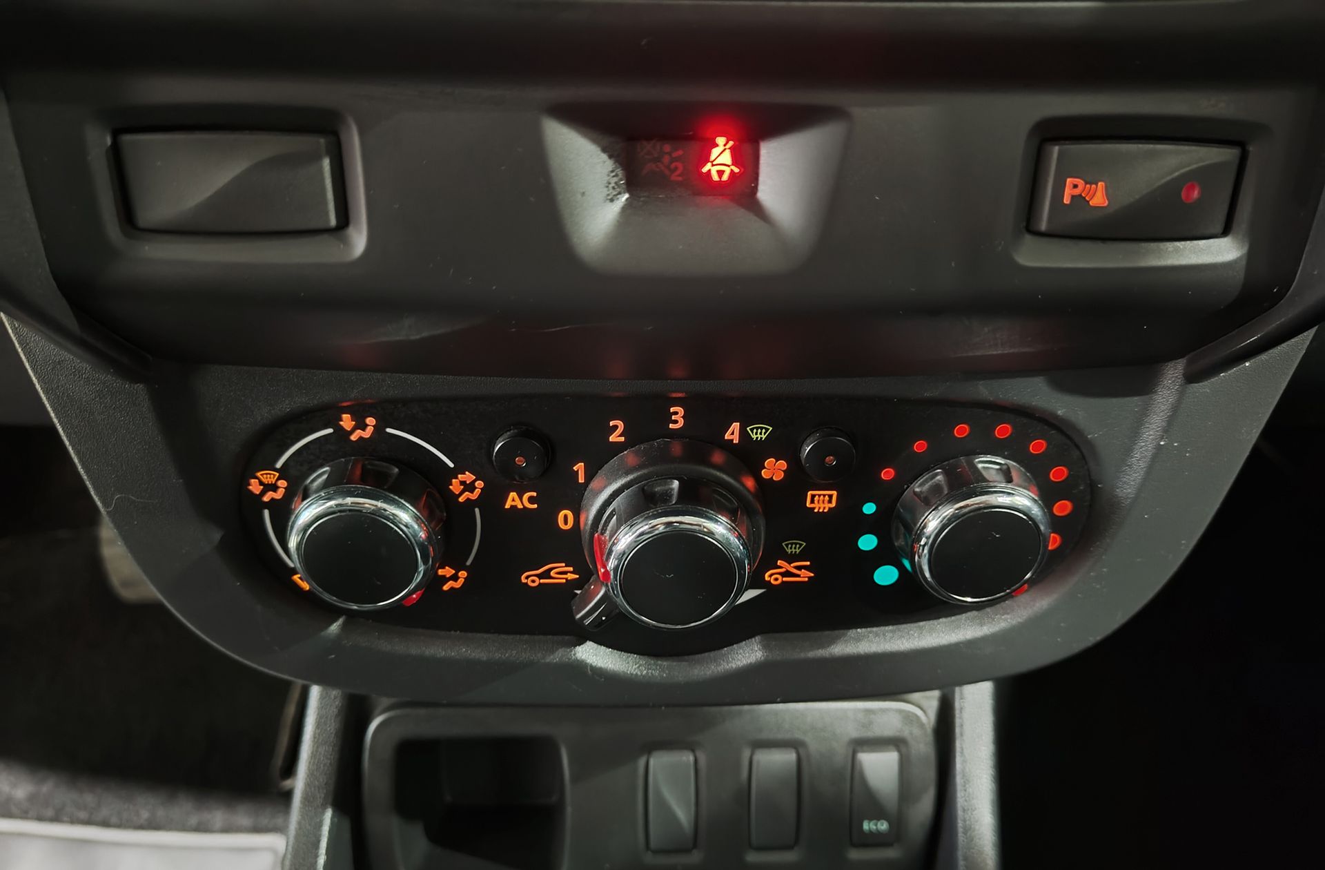 Dacia Duster Laureate TCe - foto 21