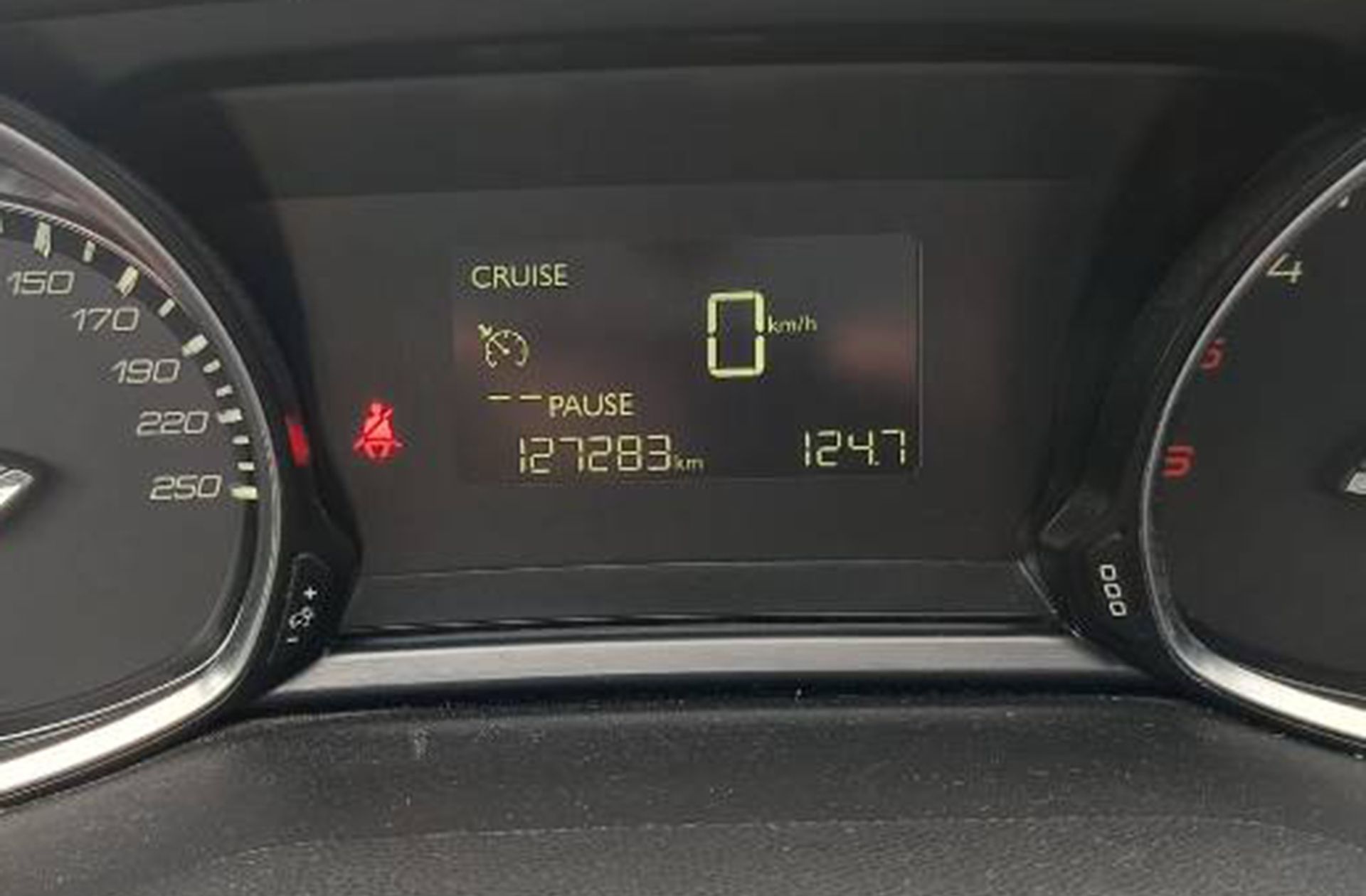 Peugeot 308 SW BlueHDi 120 Allure - foto 11