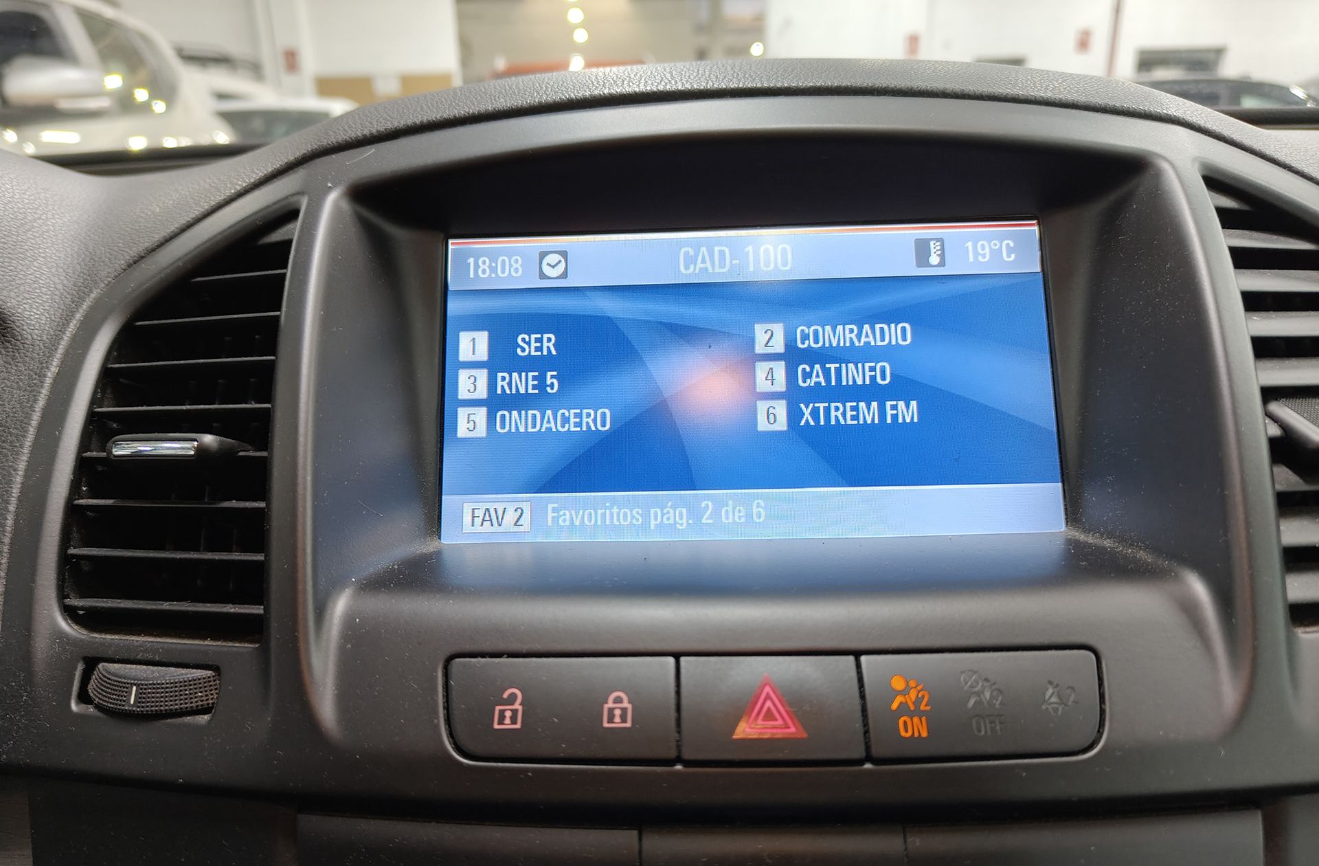 Opel Insignia 1.8 16v Edition - foto 35